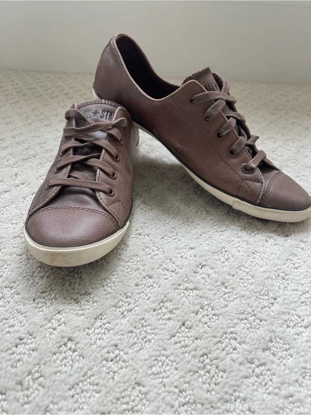 Converse All Star Women’s Low-Top Sneakers in Brown Leather - Picture 2 of 6